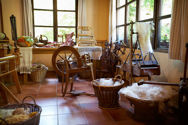 Taller de lanas y telares